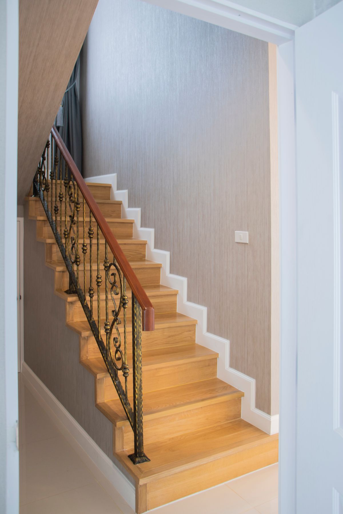 Second-story addition in San Jose &mdash; staircase